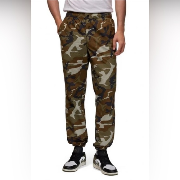 BNWT MEN'S NIKE AIR JORDAN MVP CAMOFLAUGE PANT #FZ3529-380 US SMALL (S)